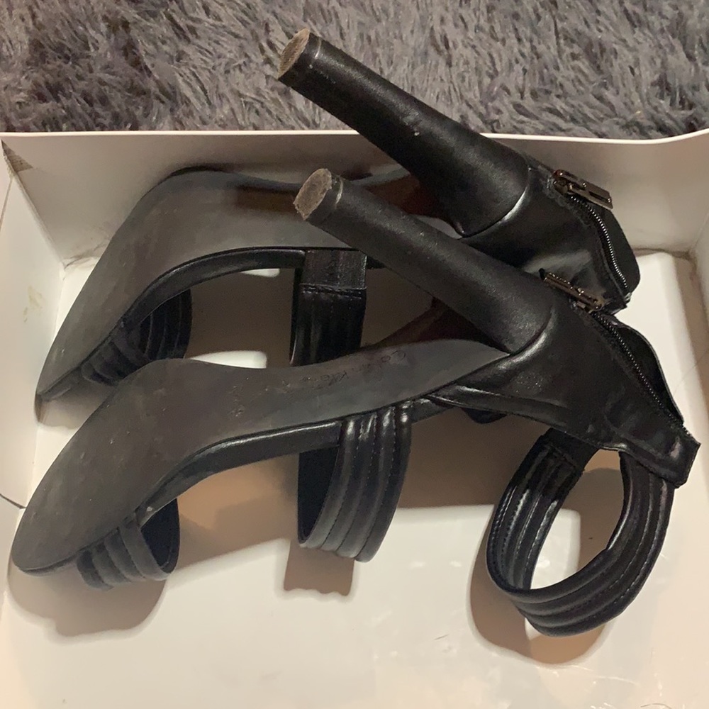 Calvin Klein Alda Calf Sandal Pumps • Size 8.5 - Picture 4 of 4